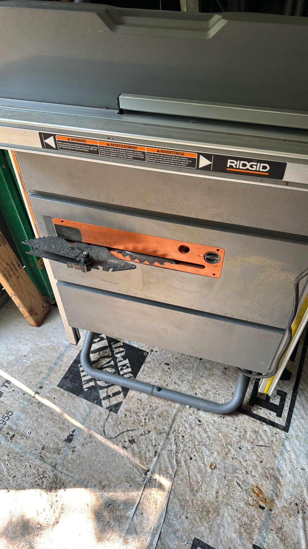 Ridgid Table Saw W/ Folding Stand