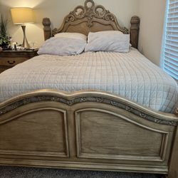 Queen Bedroom Set 