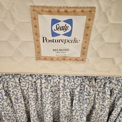 QUEEN SIZE Sealy Posturpedic Bed