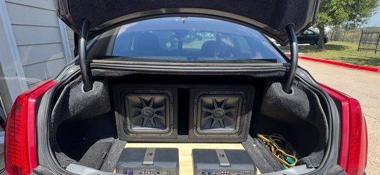 Kicker LX1200.5 Amplifier