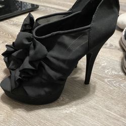 NWOT Cathy Jean Heels - 7.5