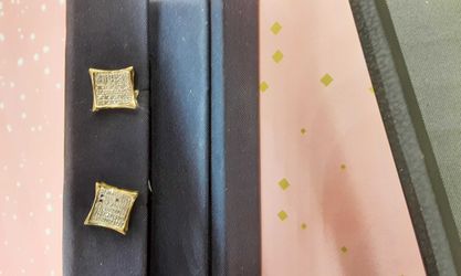 Earrings - Yellow Gold 10k (.417) 1.2 grams