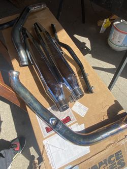 OEM Harley Exhaust 2017 FXDB