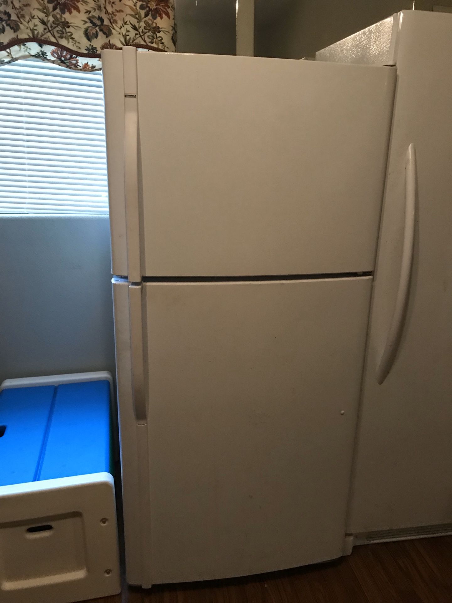 Refrigerator / freezer