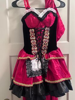 Costume