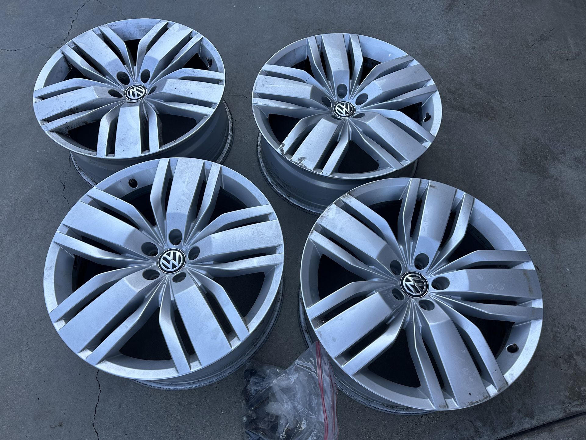 20” VW RIMS BOLT PATTER 5x112