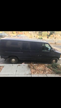 2004 Ford E-250