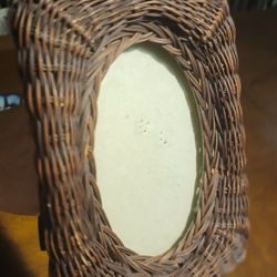 Vintage Wicker Rattan Photo Picture Frame Boho Shaby Chic 3x5" Oval