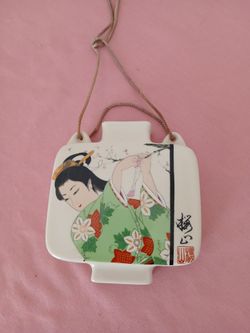 Geisha Ceramic Vase