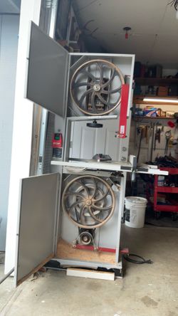 Band saw