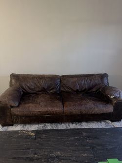FREE COUCH