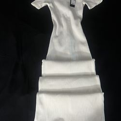 Fashionnova Cora snatched maxi dress