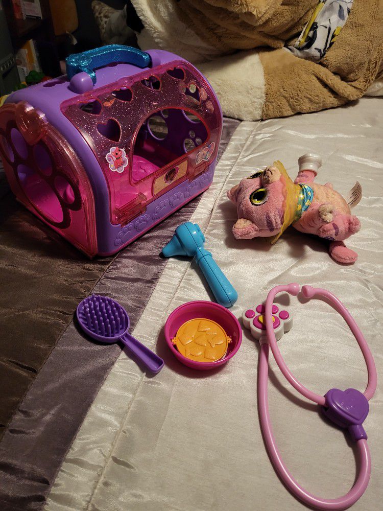 Pet Toy Set With Carrier