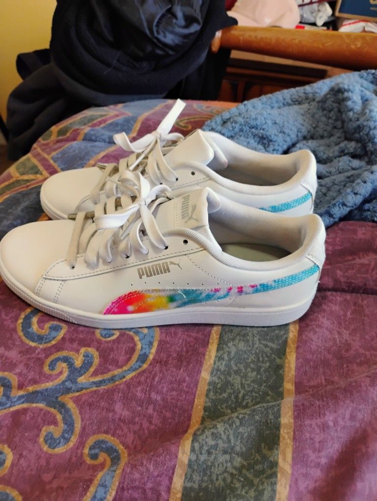 Puma Woman's Size 8.5