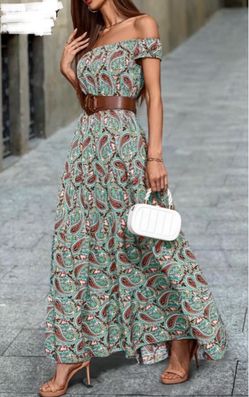 Maxi dress size L belt not included