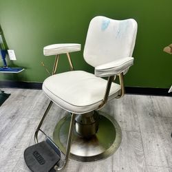 vintage salon chair, need gone asap