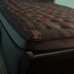 Queen Frame and matress