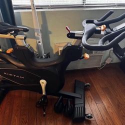 bicicleta estática Matrix. Matrix CXC Indoor Training Cy....