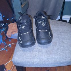 lamelo basketball shoes puma