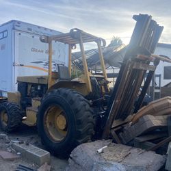 Sanson Forklift ($9000, OBO)