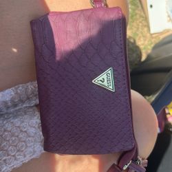Guess Clutch