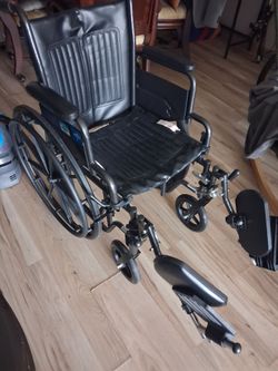 Wheelchair! Midline Gaurdian 300lb weight. Must Go!!
