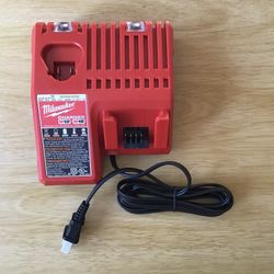 Milwaukee M18/ M12 Charger.  Brand NEW.  NUEVO.