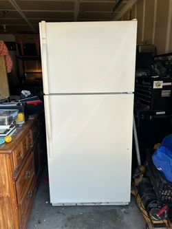 Kenmore Top-freezer Refrigerator