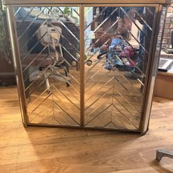Mirrored Storage cabinet 