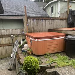 Hot tub