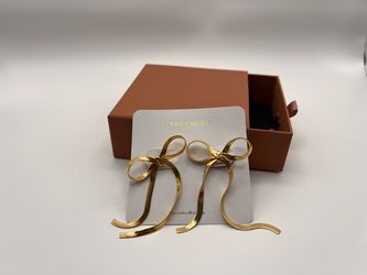 Ribbon Earrings