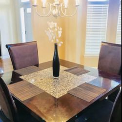 Dining Room Table 