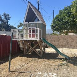 Free tree House 