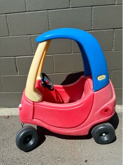 Little Tikes Cozy Coupe Ride-On Car – Good Condition