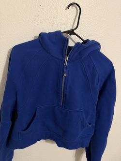 Lululemon Cropped Scuba 