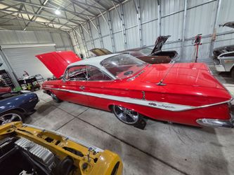 1961 Chevrolet Impala  SS  manual