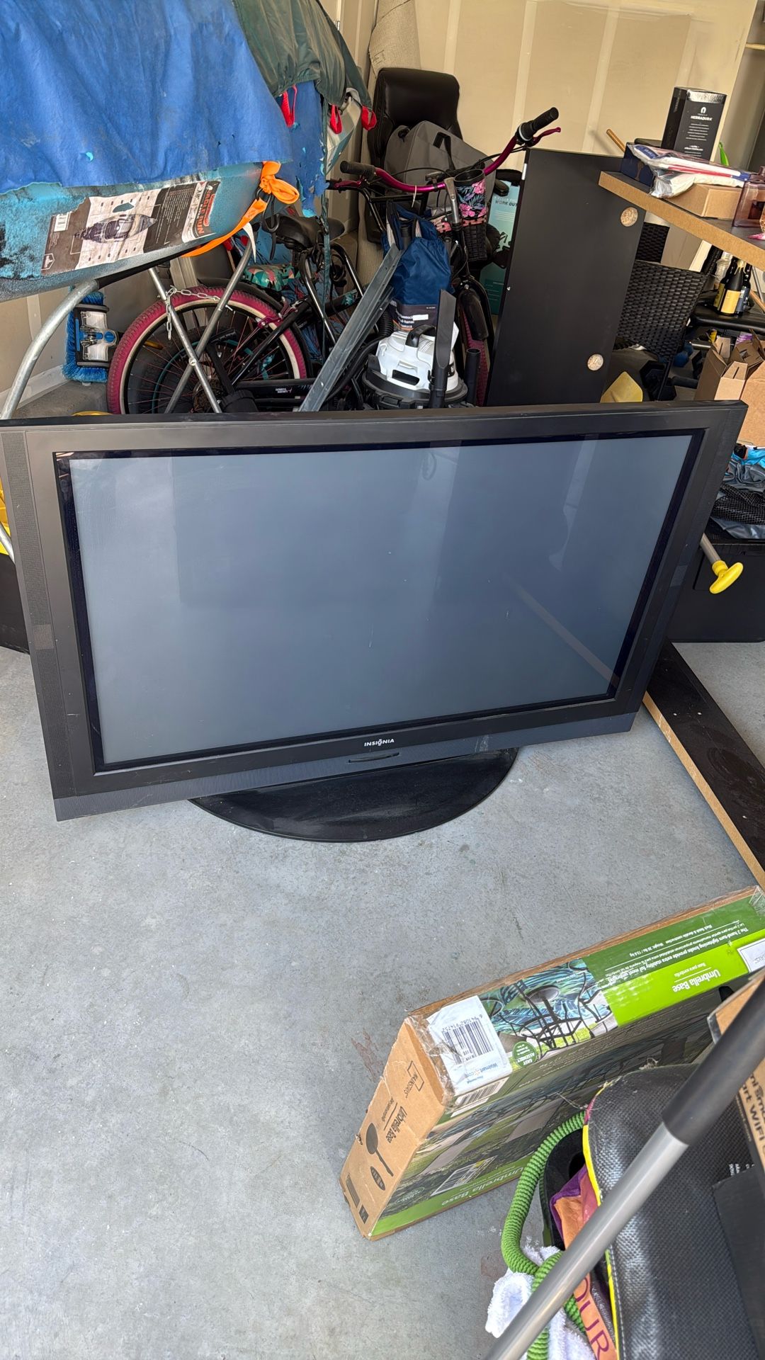 Insignia TV