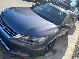 2014 Honda Accord-Sedan. Standar