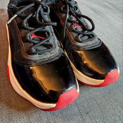 Jordan Air Jordan 11 CMFT Low "Bred" sneakers. 