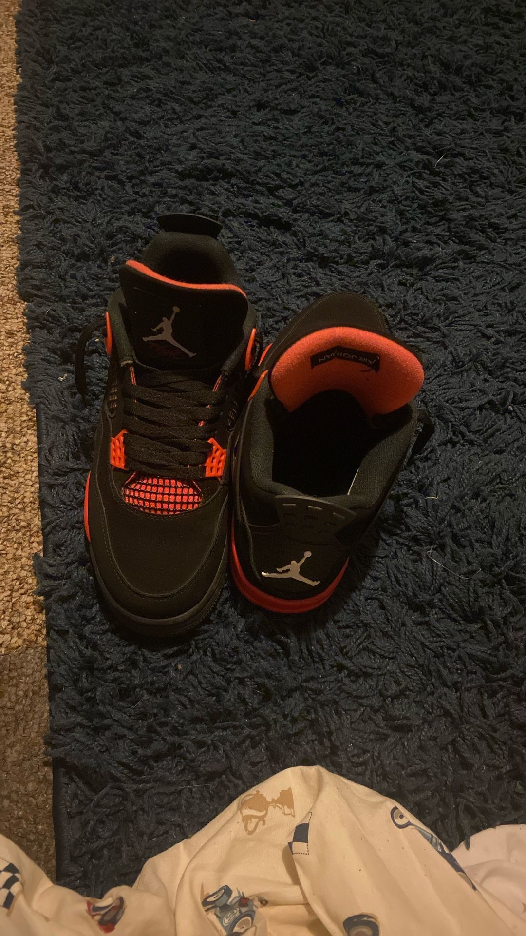 Jordan 4 Red thunder