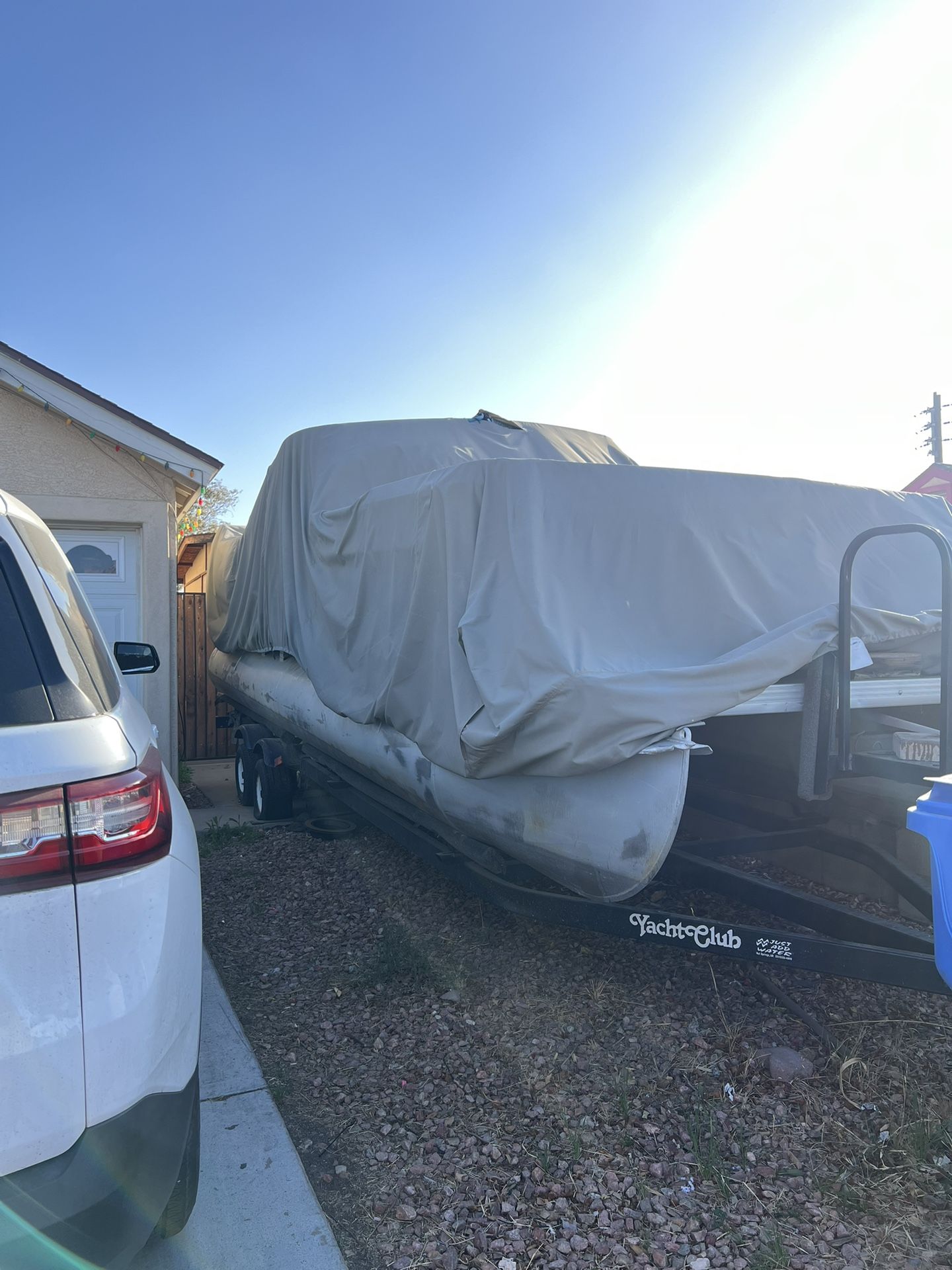 Pontoon 24 Ft.