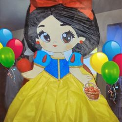 Snow White Pinata