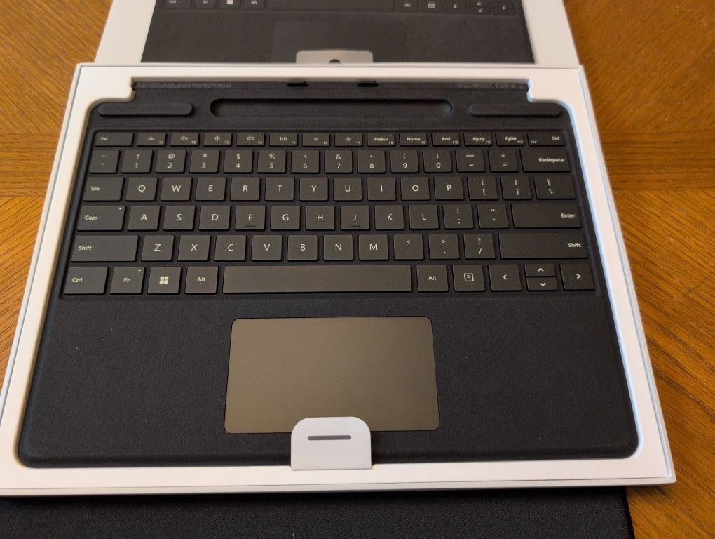 Microsoft Surface Pro Signature Keyboard
