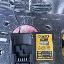 Dewalt 12/20 V Charger Cargador 