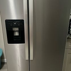 Whirlpool 36 in. 24.5 Cu. Ft. Monochromatic Stainless Steel Side-By-Side Refrigerator