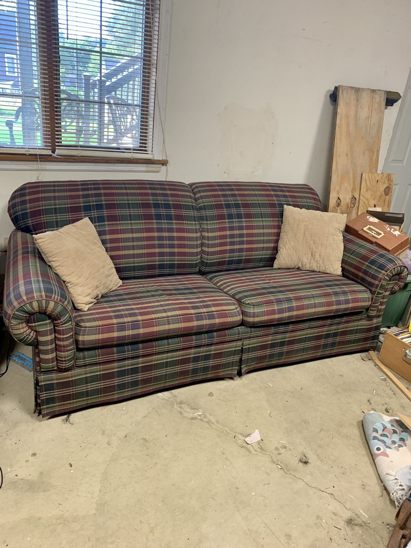 Plaid Queen Sleeper Sofa