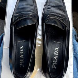 Vintage Prada Women’s Black Loafers