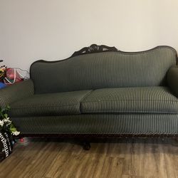 Vintage Classic Victorian Couch
