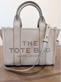 Marc Jacob’s leather tote bag