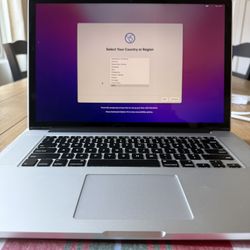 MacBook Pro 15-inch (Mid 2015) – i7, 16GB RAM, 1TB SSD